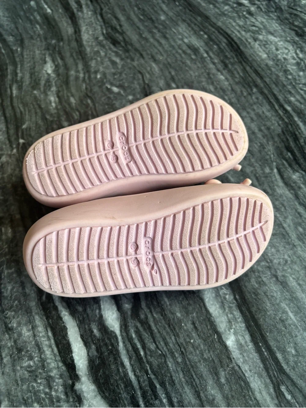 CROCS soft pink